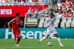 包含赛地聚焦——意甲冲刺阶段热度飙升；利物浦门线救险；质疑声仍在；身体对抗强度拉满的词条